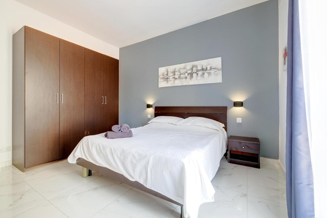 Idyllic Apartment Steps From The Promenade Σλιέμα Εξωτερικό φωτογραφία