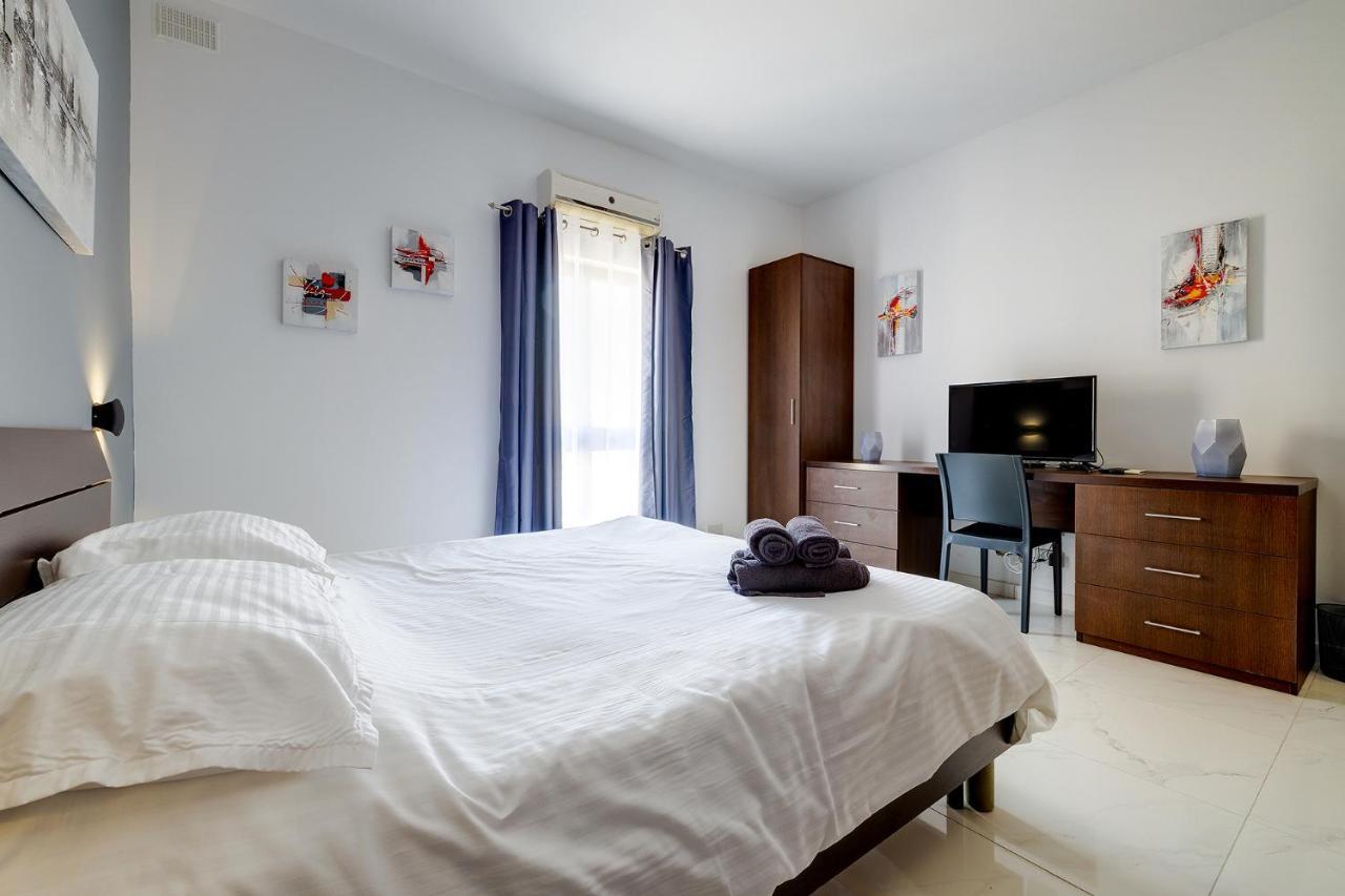 Idyllic Apartment Steps From The Promenade Σλιέμα Εξωτερικό φωτογραφία